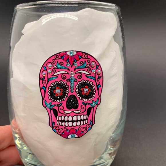 BLING GLITTER & SWAROVSKI CRYSTALS PINK & TEAL SUGAR SKULL STEMLESS WINE GLASS - Picture 8 of 12